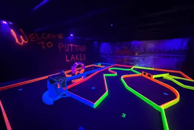 Image de Lakefront Escape- Hot Tub & Putt-Putt
