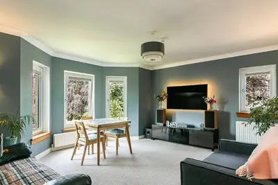 Image de Modern Flat set in Charming Gardens