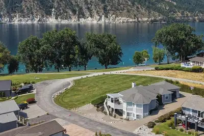 Image de Wapato Point Family Oasis Sleeps 12 w/Private Buoy, Hot Tub, 6 Bedrooms 5. 5 Bath
