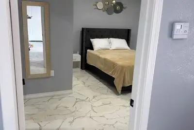 Image de Spacious Modern Apartment, Queen Bed • Twin Beds • Sofa Bed