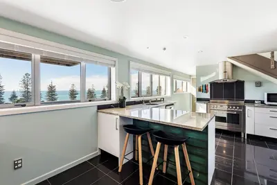 Image de Sea and City Penthouse - Napier Cbd