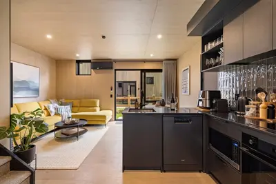Image de Prime location, mountain views