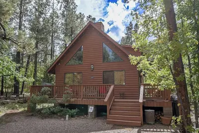 Image de Incredible Whispering Pines Escape