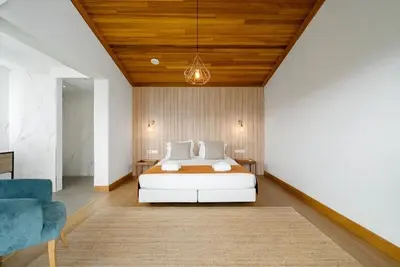 Image de Serene Mountain View & Modern Comfort Stay | Free Parking + Infinity Pool