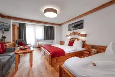 Image de Classic Quadruple Room (3–4 people), shower, toilet - Hotel Hubertushof