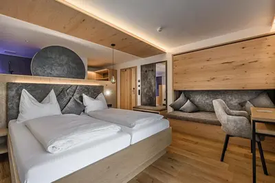 Image de Mountain Living Double Room for 3–4 People, Breakfast Included - Hotel Hubertushof