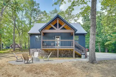 Image de Family & Pet Friendly! Murray Cabin w/ Lake Access