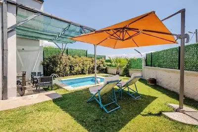 Image de 1 villa de luxe Isıtmalı Havuz, Atesçukuru