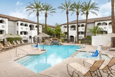 Image de Large 2br Scottsdale Villa w/ Kitchen & Balcony