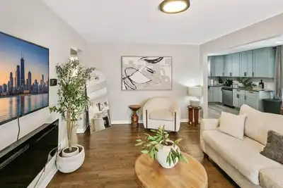 Image de Bright & Cozy Homewood 3 Bed with Arcade Game!