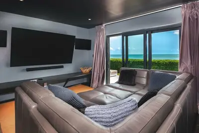 Image de Look No More! Ultimate Private Antigua Escape with Luxury Oceanfront Living!