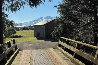 Image de Cosy cottage with beautiful mountain view. Close to town and Carrot Park.