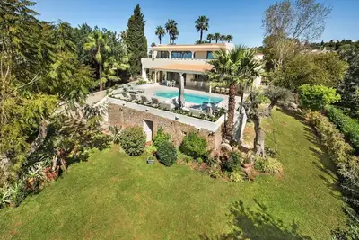 Image de Villa Azurea | Almancil Algarve | 4br Retreat | Private Pool & Terrace