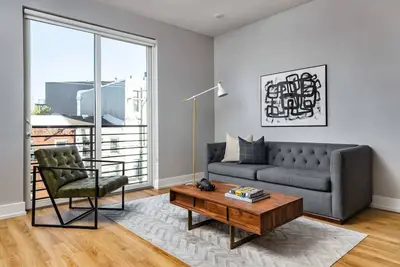 Image de 2br Frankford Artsy Escape Stylish Stay
