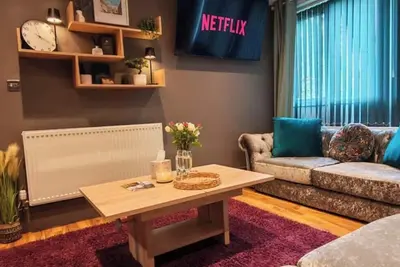 Image de Etal Lane 2br - Families & Contractors