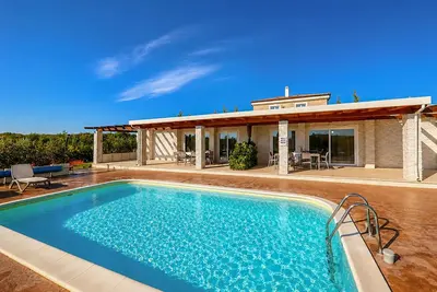 Image de Stunning home in Zerava