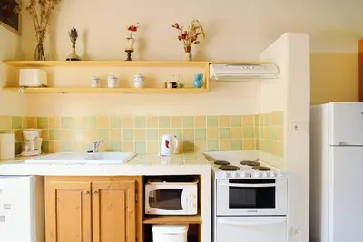 Image de Gîte CYPRÈS – Charmant gîte 2-4 pers, au cœur du vignoble provençal
