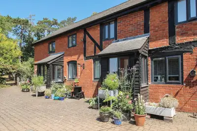 Image de Apple Bough Cottage, family friendly, with hot tub in Weobley