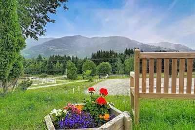 Image de Joli appartement dans une maison de vacances avec Tv, terrasse et animaux admis