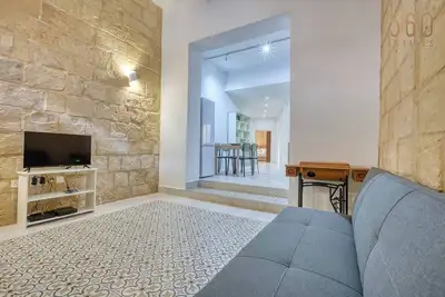 Image de Stylish 2br Maltese Maisonette w/ Terrace, Luqa