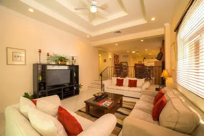 Image de Colina 9e 2 bdr 2 bath Family