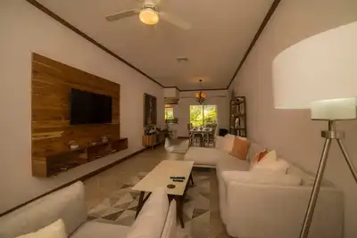 Image de Veranda 6f -  2bdr 2 bth