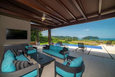 Image de Casa Blue Sail 6 bdr Ocean View
