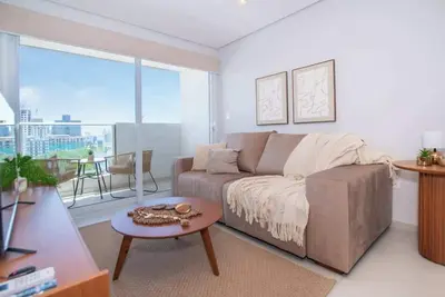 Image de Stylish 2br Prime Location Balcony, Gym & Pool