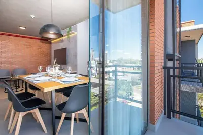 Image de Modern 2br Apt with Balcony Free Parking B53