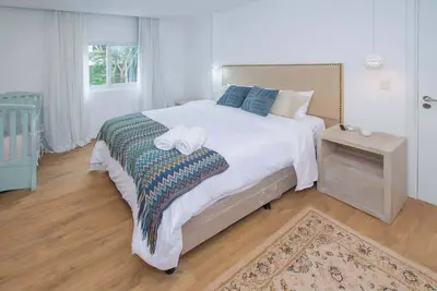 Image de Spacious 2br Apt with Crib and Office Walk to Malls
