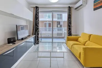 Image de Modern 2br Apartment w/ Balcony, St Paul`s Bay
