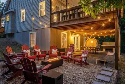 Image de Perch&PineEscape, HotTub, Sauna, Firepit, Gameroom
