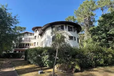 Image de Appartement 61m2 et terrasse 85m2 accès direct piscine. Lac d'Hossegor