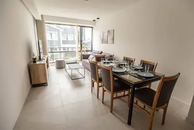 Image de Four rooms, two bedrooms apartment