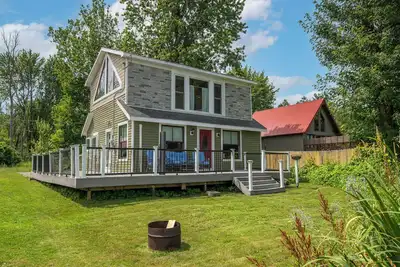Image de Direct Oneida Lake Access -Modern & Cozy Home w/ Kayaks