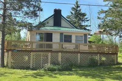 Image de Wonderful cottage on Lake Anne Louise in historic Blaney Park