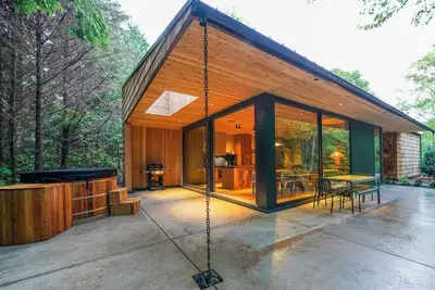 Image de Nouvelle maison en cèdre - Votre retraite côtière privée!