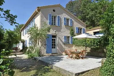 Image de Maison de vacances avec piscine dans le Var.