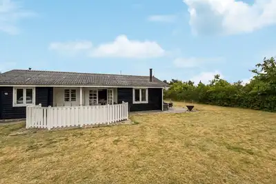 Image de 3 bedroom nice home in Skjern