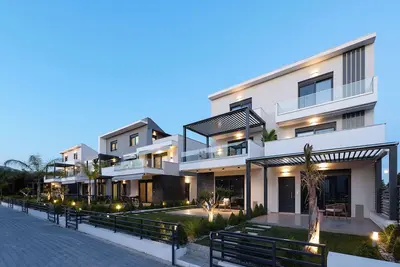 Image de Athina-Two Bedroom Triplex With Garden