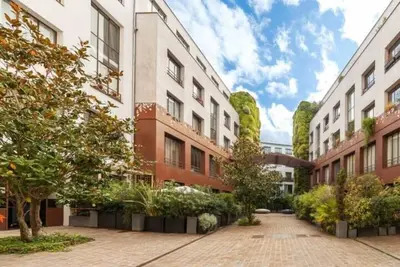 Image de Luxury apartment with vertical garden • Bastille