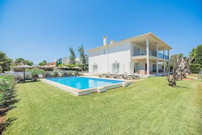 Image de Villa avec piscine près de la plage à Majorque