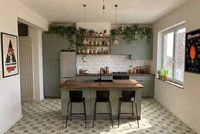 Image de Spacious and bright 1-bedroom apartment in vibrant Saint-Gilles