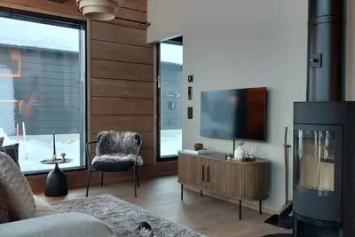 Image de Brand-new log cabin in Ylläs - sauna, 2 min to ski bus - Ig: @villa. cloudberry