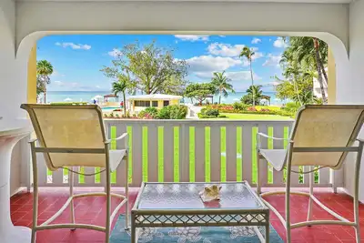 Image de Harbour Heights #38 Seven Mile Beach, 2 Bed, 2 Bath Second Floor Townhouse
