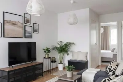 Image de Spacious 2br Family Apt with Sauna | Near Metro