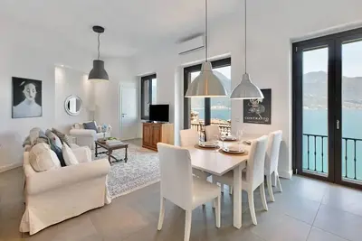 Image de Appartement avec Vue sur le Lac