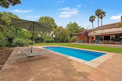 Image de Villa « Impressionnante avec Piscine Privée », Wi-Fi et Climatisation