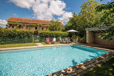 Image de Gîte Pivoine ****  pour 6 personnes avec spa et piscine