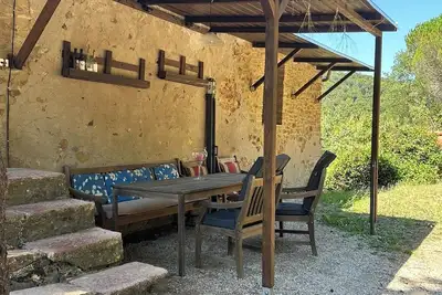 Image de Cozy vacation rental in a quiet location in the heart of a nature reserve, with a pool